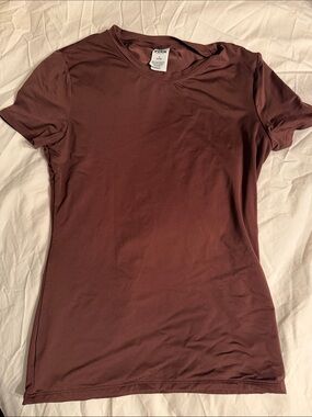 PINK Victoria's Secret Short Sleeve Crewneck Tee in Deep Wine